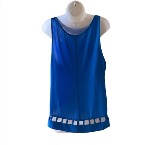 Pistachio Top Blue Sleeveless With Lots of Geometric Cutouts Size Large - Picture 2 of 9